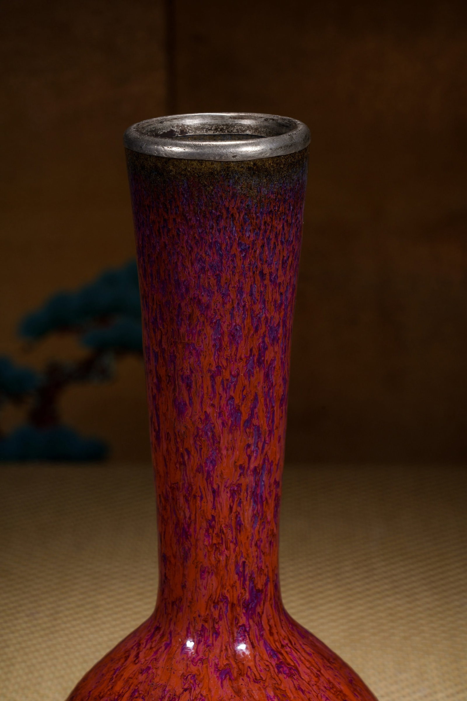 A JUN TYPE LONG-NECK VASE - 5