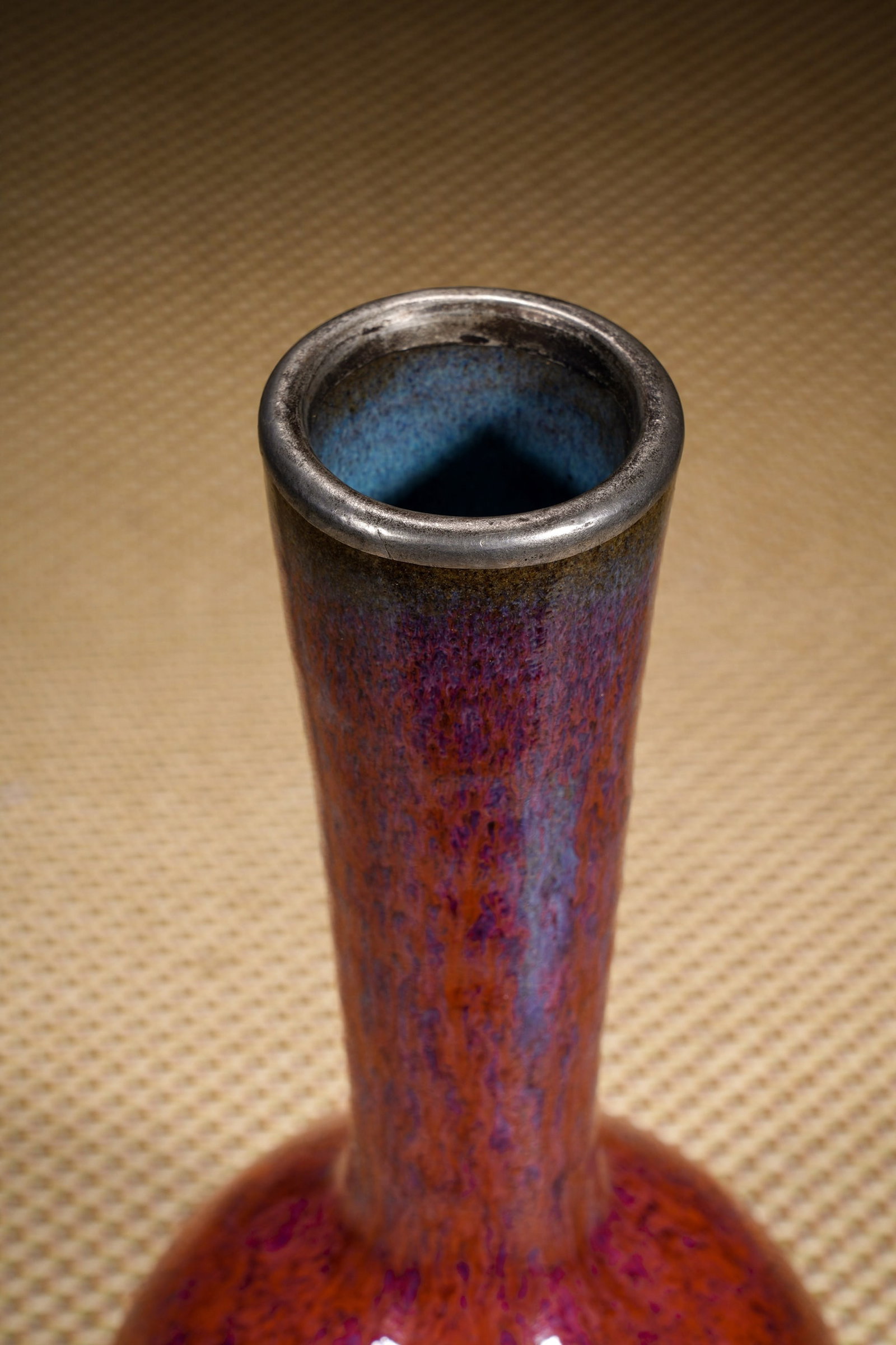 A JUN TYPE LONG-NECK VASE - 6