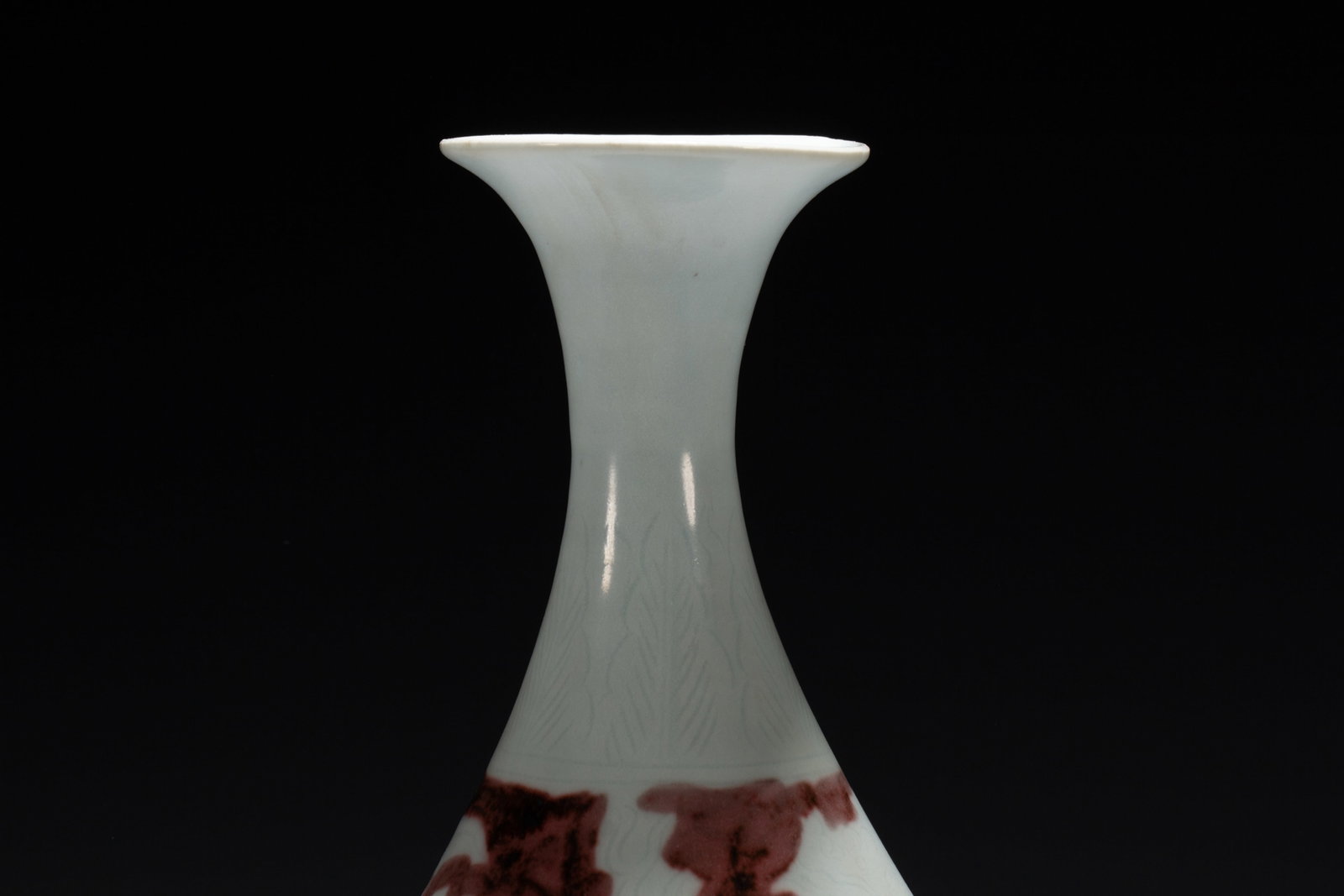 A UNDERGLAZED RED VASE - 2
