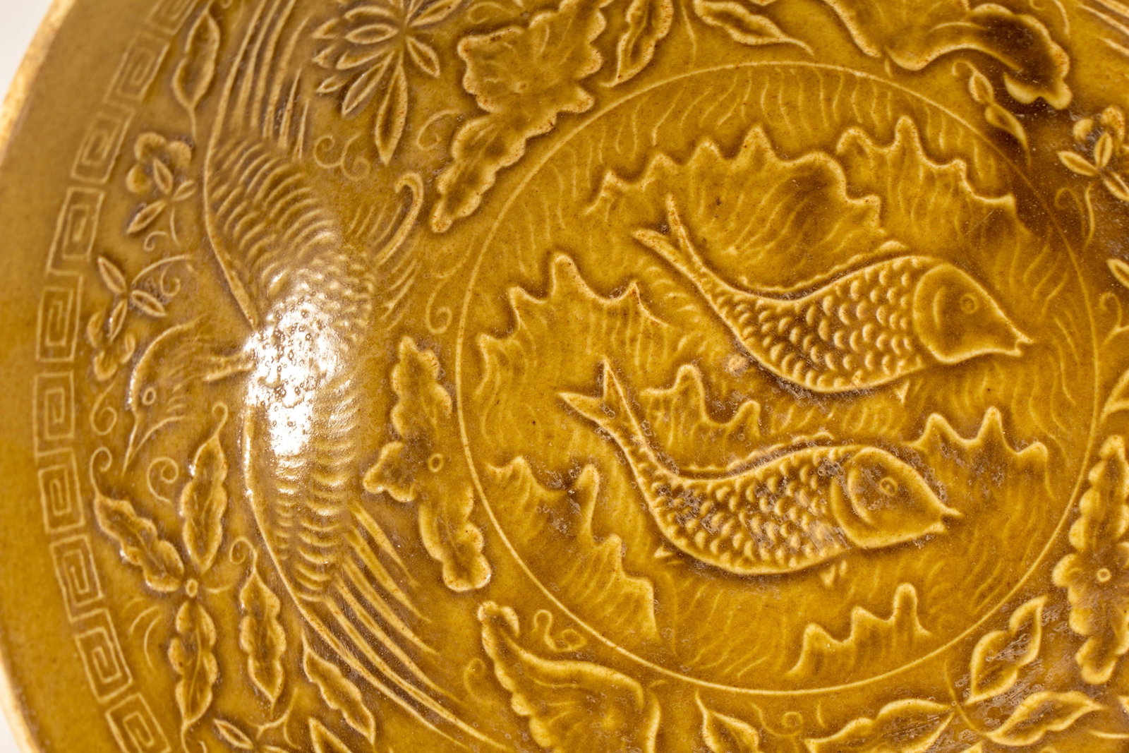 A DING 'DOUBLE FISH' DISH - 5