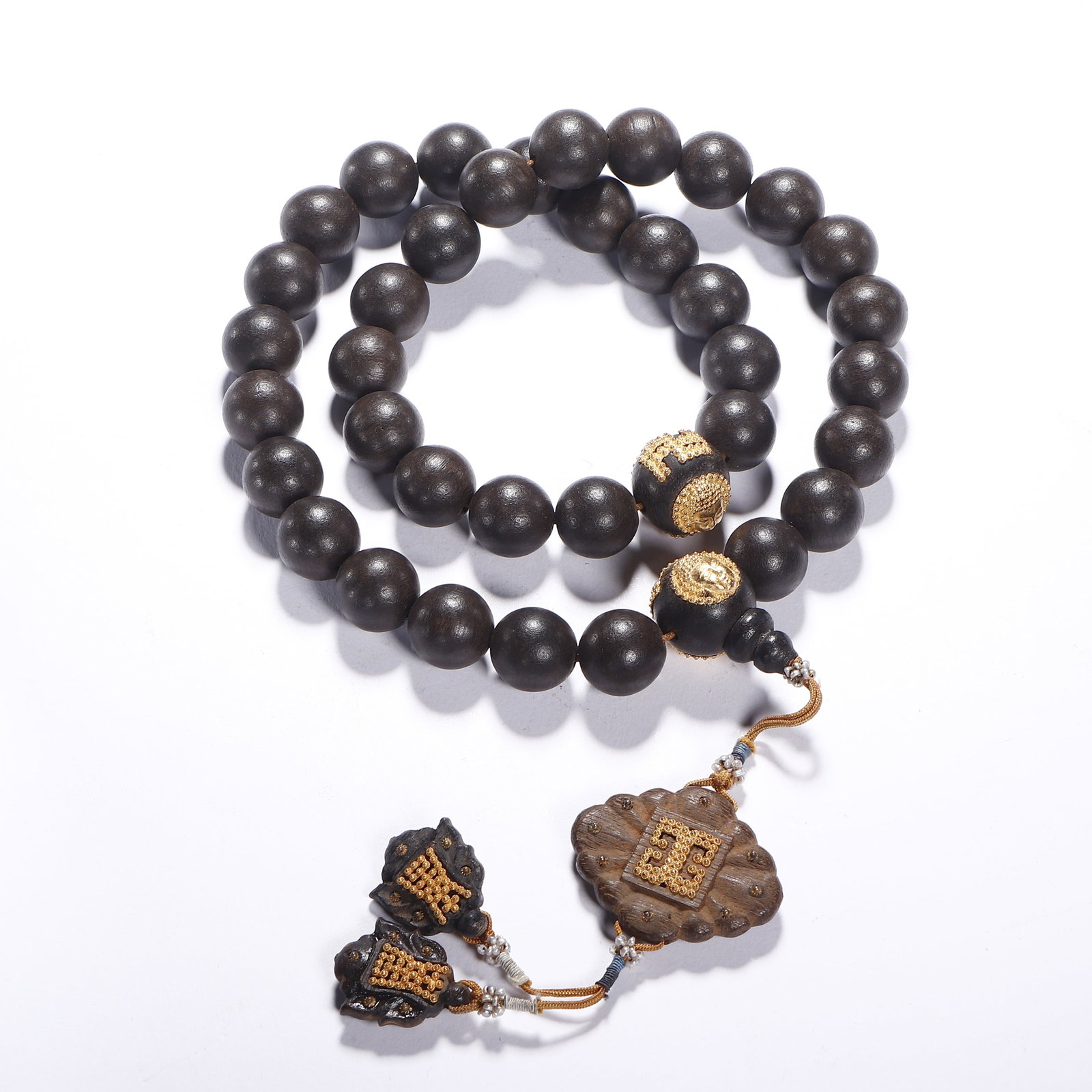 AN ALGUM WOOD PRAYER BEAD BRACELET (1 of 9)