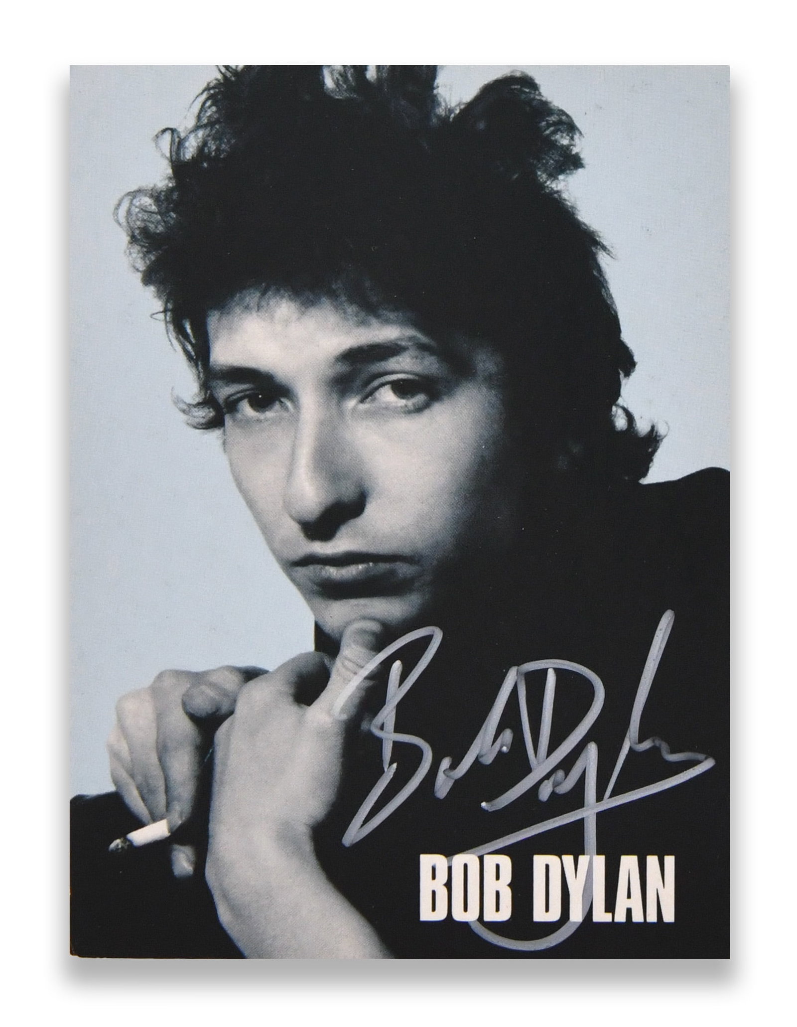 BOB DYLAN - SIGNED PORTRAIT POSTCARD (1 of 2)