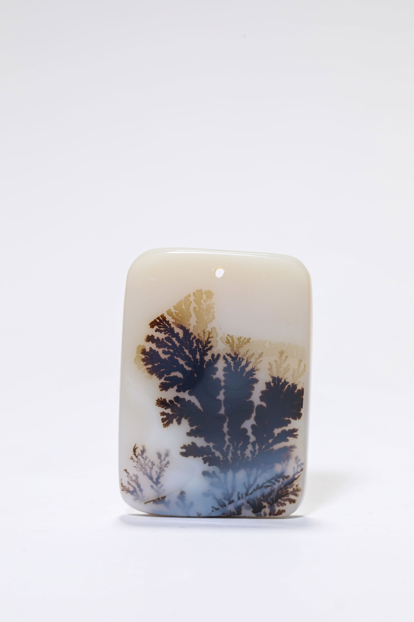 AN AGATE PLAQUE (1 of 4)