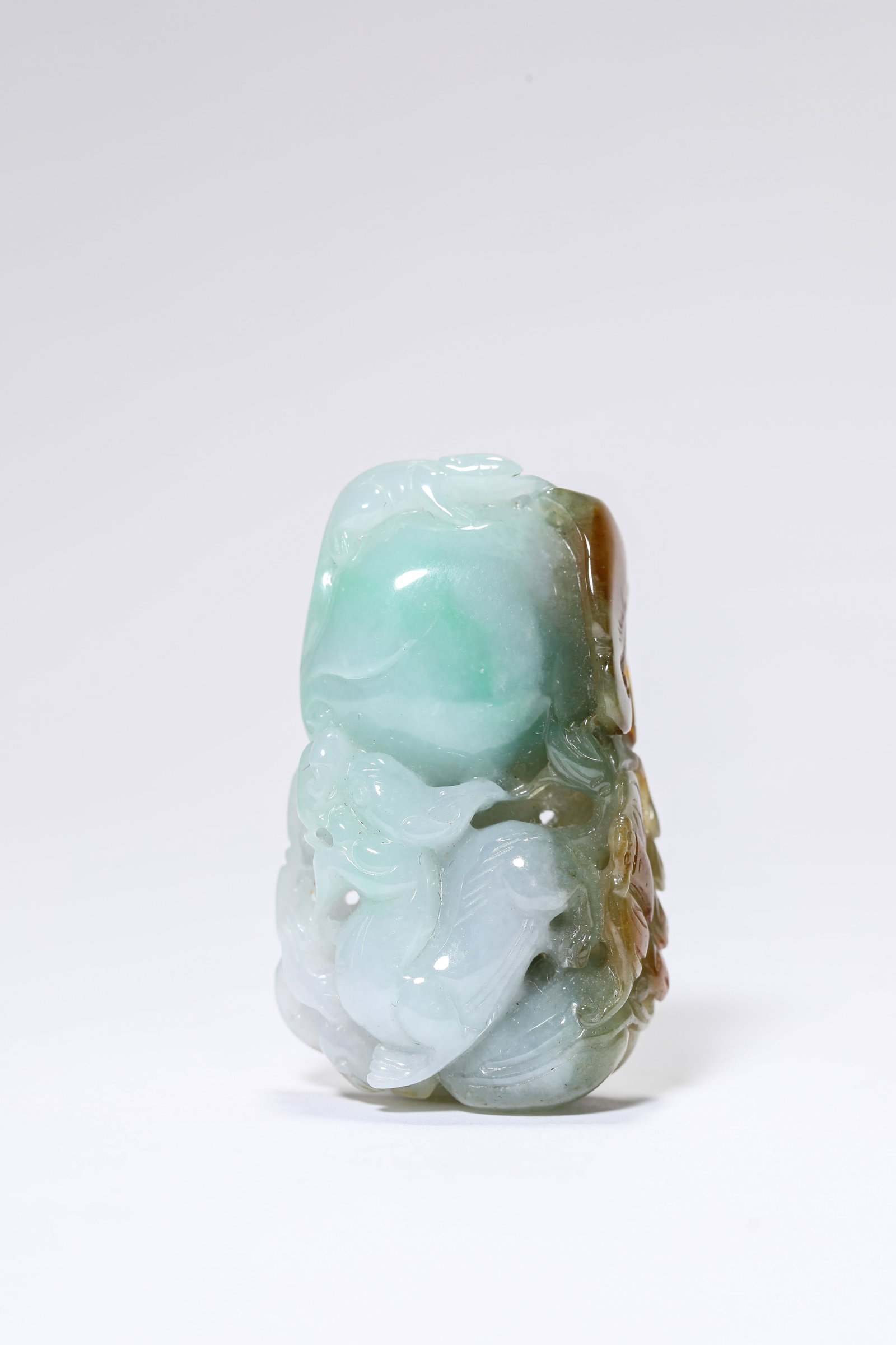 A JADEITE CARVED 'FORTUNE AND LONGEVITY' PENDANT (1 of 4)