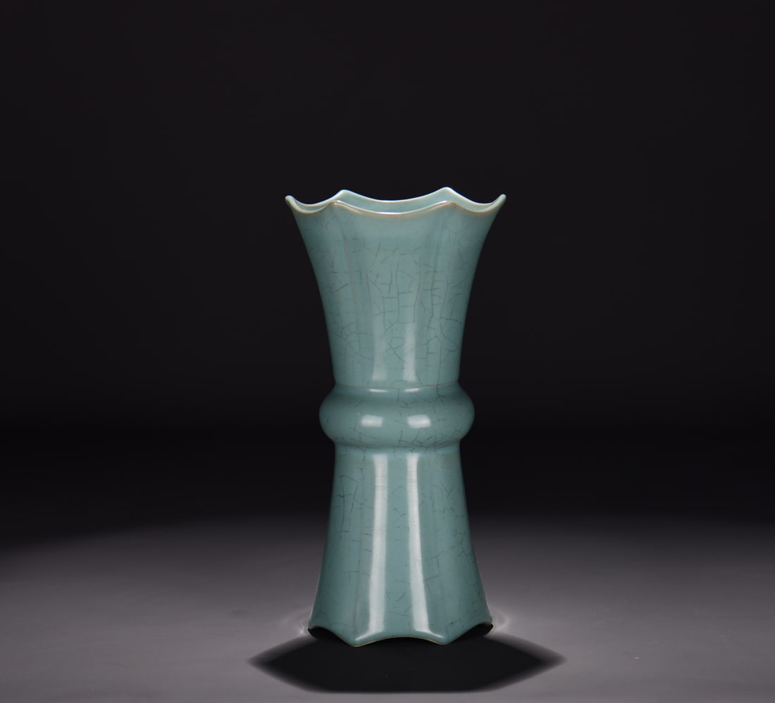 A RU TYPE SKY-BLUE GLAZED 'IMPERIAL INSCRIPTION' BEAKER (1 of 9)