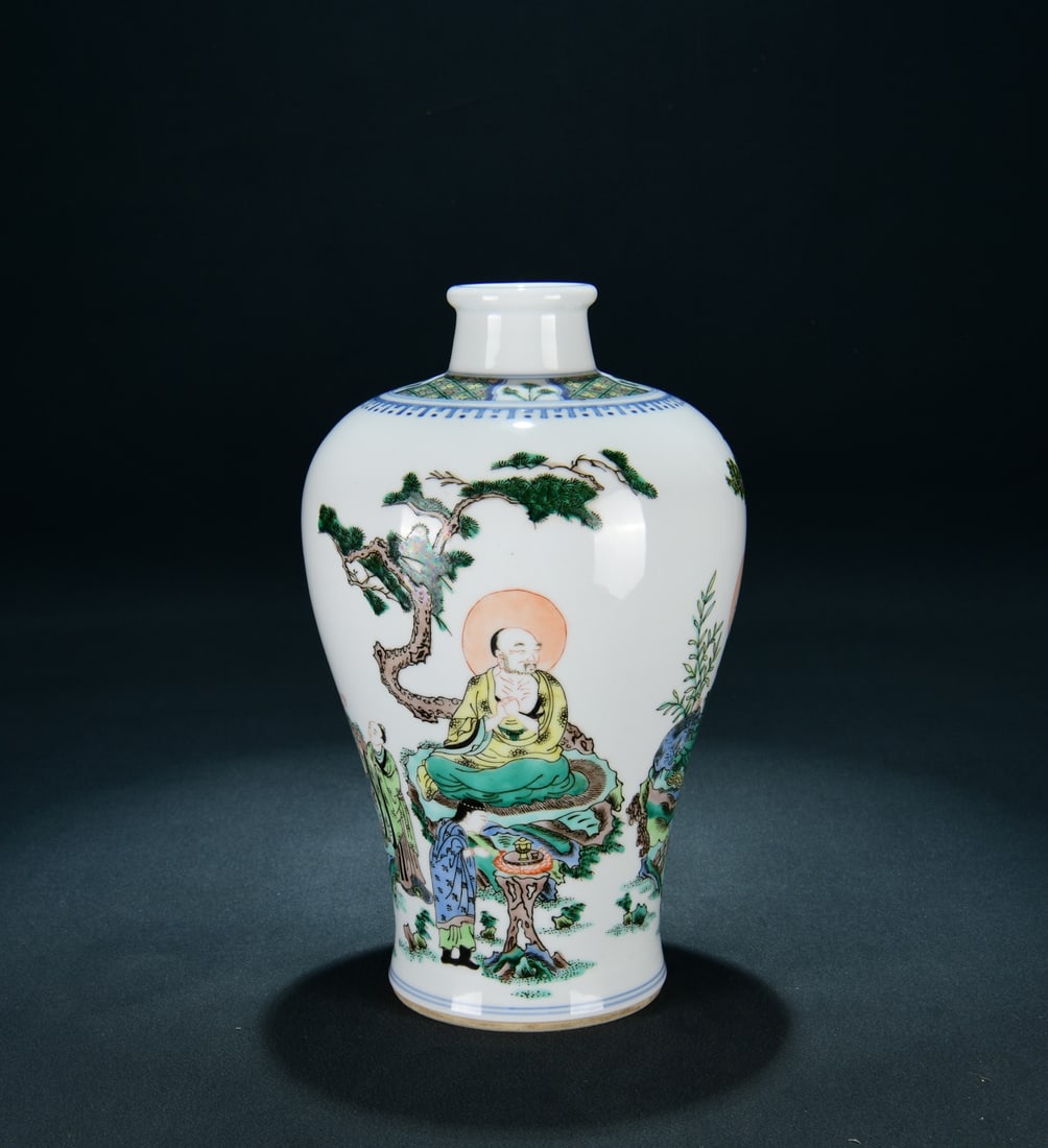 A WUCAI 'LUOHAN' MEIPING (1 of 9)