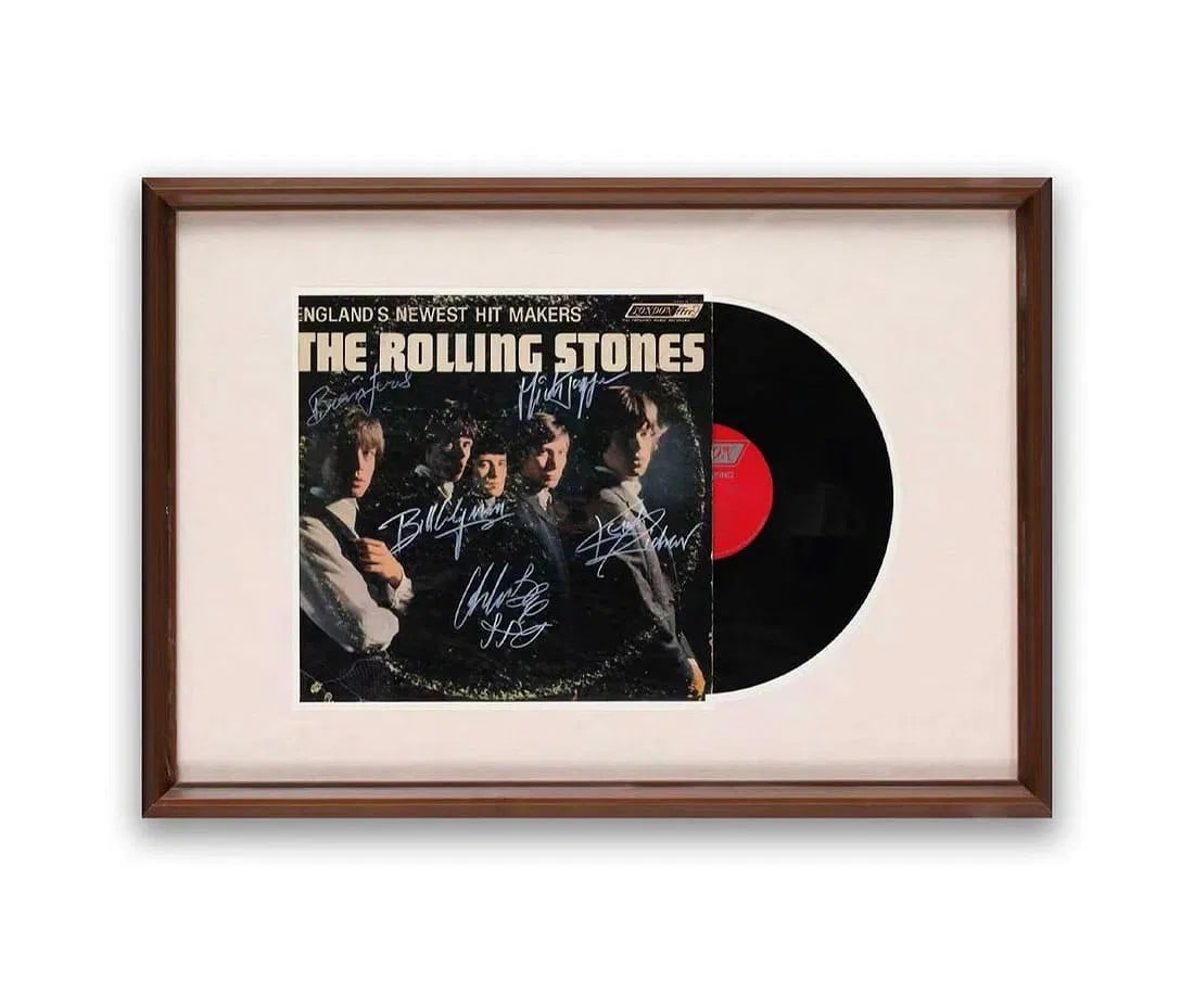 THE ROLLING STONES SIGNED VINYL RECORD OF "ENGLAND'S NEWEST HIT MAKERS" (1 of 1)