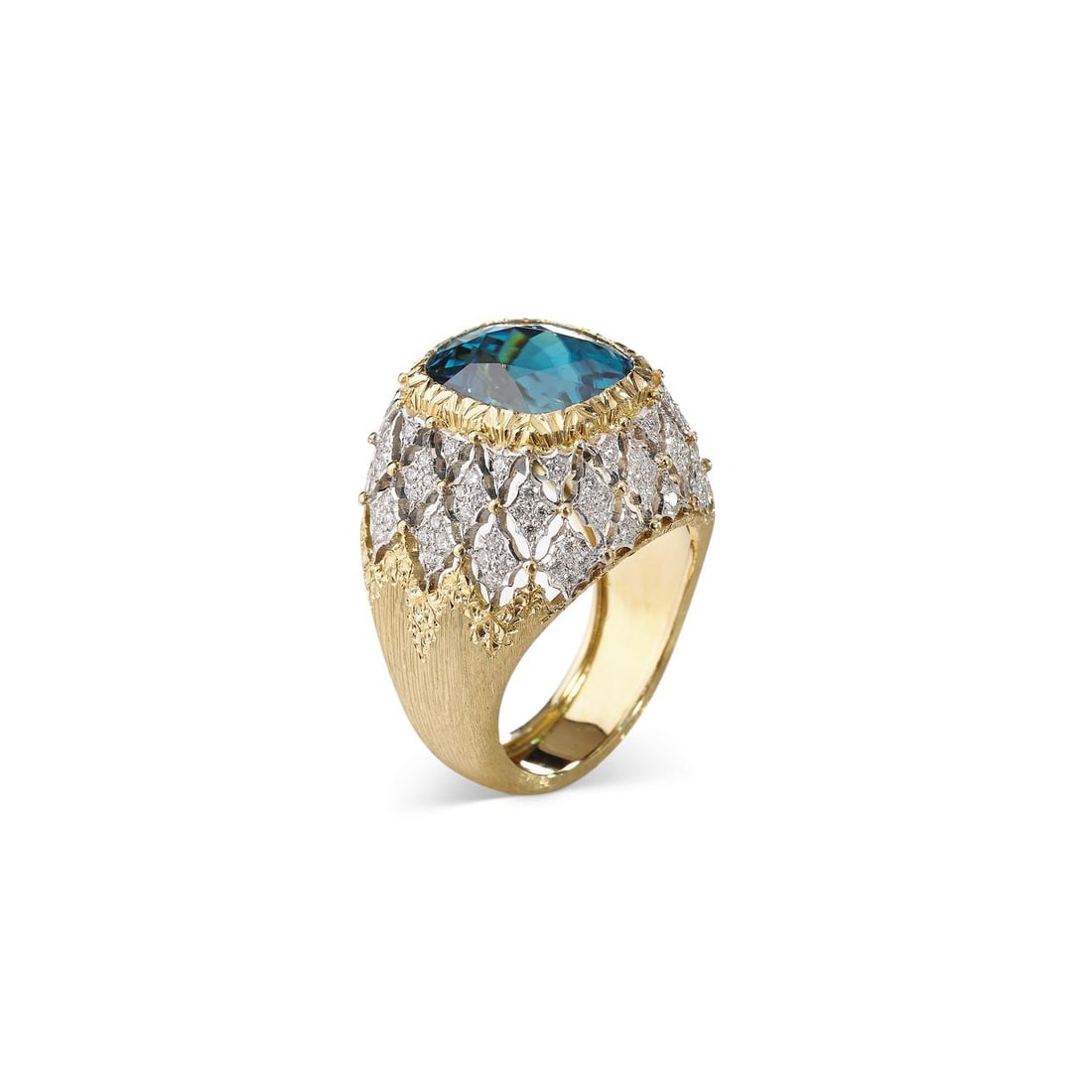 COLOURED COCKTAIL WHITE GOLD AND GOLD SET WITH ZIRCON AND DIAMOND BRIGHT COCKTAIL RING: COLOURED COCKTAIL WHITE GOLD AND GOLD SET WITH ZIRCON AND DIAMOND BRIGHT COCKTAIL RING Description: Platinum hollowed-out lace diamond cocktail ring. The gold central seat ring is molded into a piece 