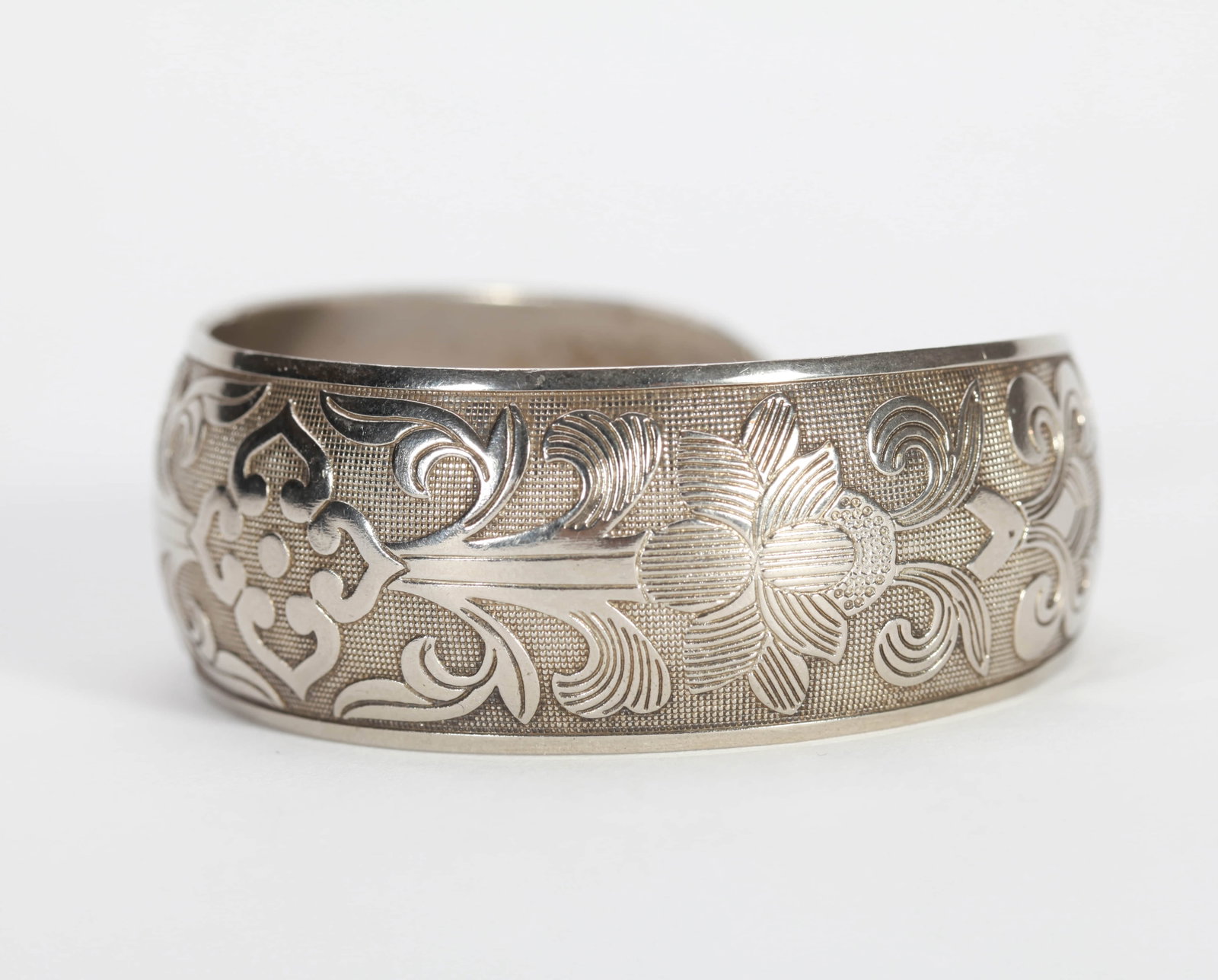 A SILVER BANGLE - 6