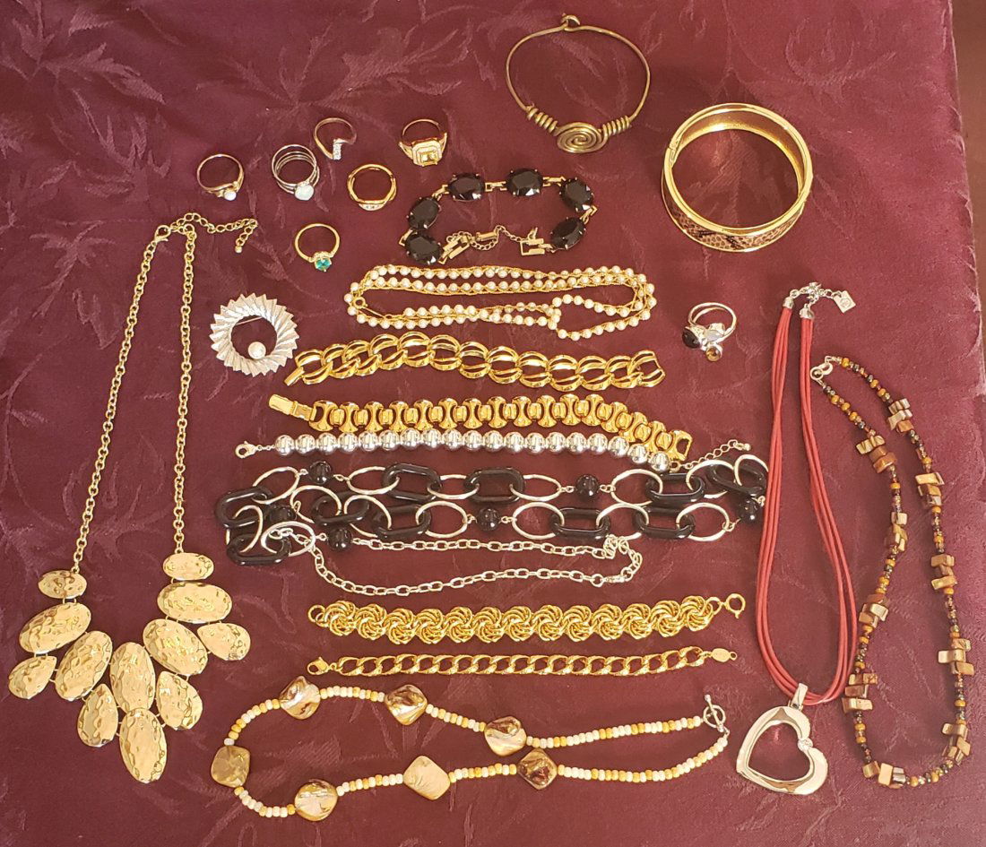 Costume jewelry lot Napier +++: Nice large lot of mixed bracelet rings necklaces. See photos for details Buyers Premium 20%. *In-House Shipping Available
