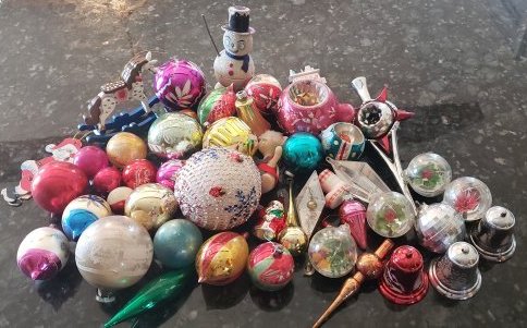 Vintage Christmas Mercury Glass Hard Plastic Ornaments: Vintage Christmas Mercury Glass Hard Plastic Ornaments. Nice lot of mixed Mercury glass ornaments in many shapes and sizes. I took photos of ones that has damage around the top where you will put a ha