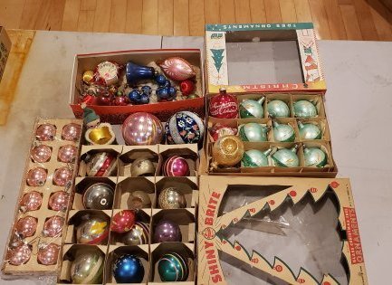 Vintage Christmas Mercury Glass Poland Ornaments ++: See all Photos - lot of mixed Vintage Christmas. Buyers Premium 20%. *** NOT Available for In-House Shipping!!! ***