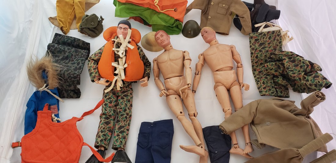 Vintage GI Joe Action Figure Lot of 3 + Clothes: Vintage GI Joe Action Figures Lot of 3 + mixed Clothes. Played with condition. See photos for details. *In-House Shipping Available. I ADDED PHOTOS TO THIS LISTING PLEASE SEE LAST THREE PHOTOS!!!