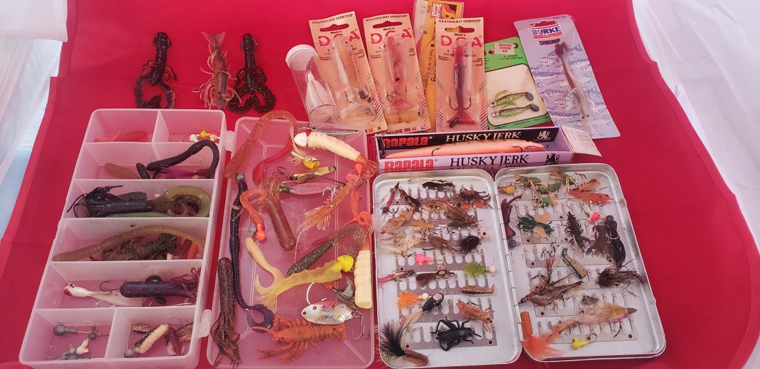 Fishing Lot Soft Plastic Creature Bait Perrine Case Lures ++: Fishing Lot Soft Plastic Creature Bait Perrine Case Lures ++. Buyers Premium 20%. *In-House Shipping Available**
