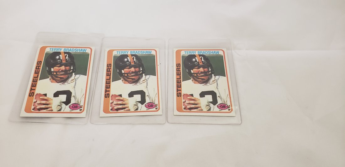 1978 Topps Terry Bradshaw 3 card lot: 1978 Topps Terry Bradshaw 3 card lot. Buyers Premium 20%. ***In-House Shipping Available**