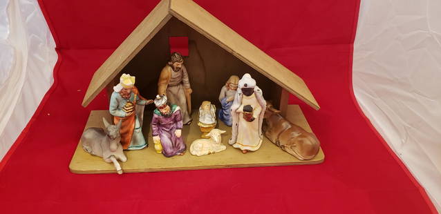 Goebel Hummel Christmas Nativity Scene wooden Manger: Goebel Hummel Christmas Nativity Scene wooden Manger. Jospeh is 5" tall to give you and idea for the average size of the figures. I do not see anything broken. Some light wear. Manger is wooden and ha