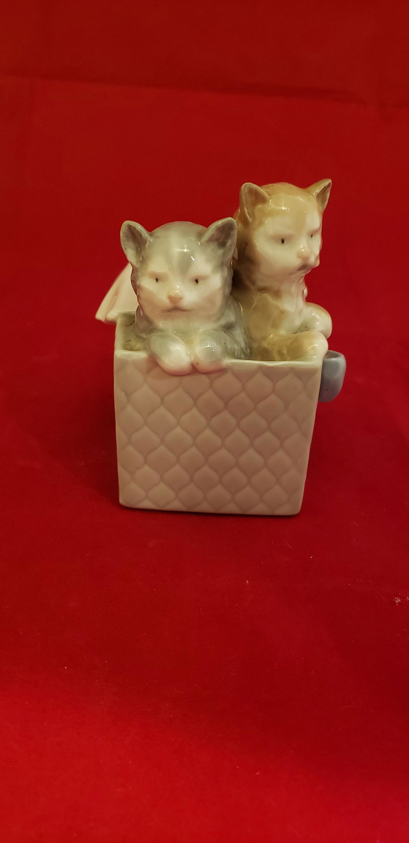 Lladro Kittens Cats Figurine (1 of 4)