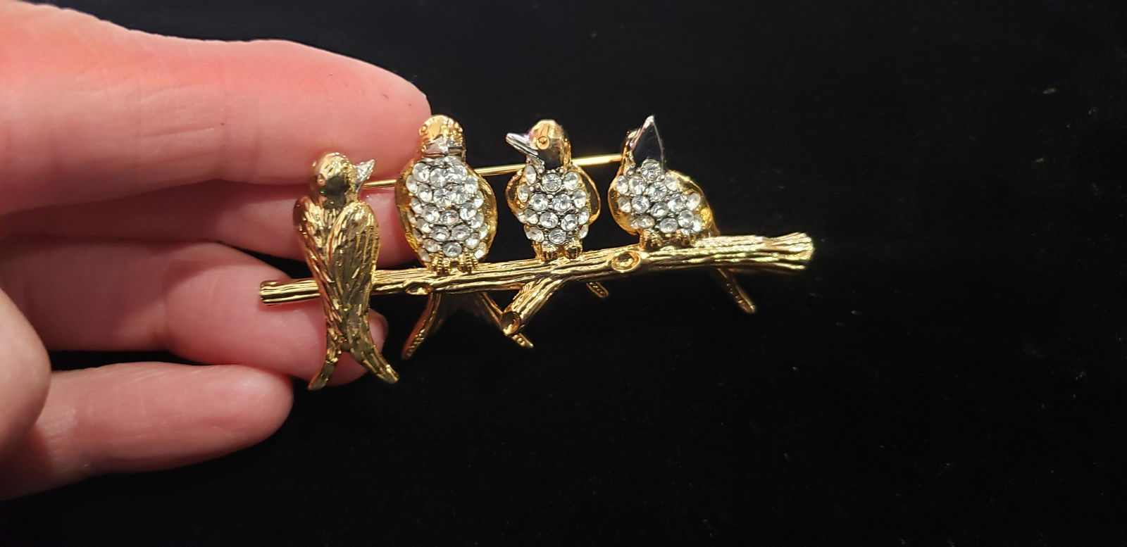 Signed Joan Rivers Brooch Birds (1 of 4)