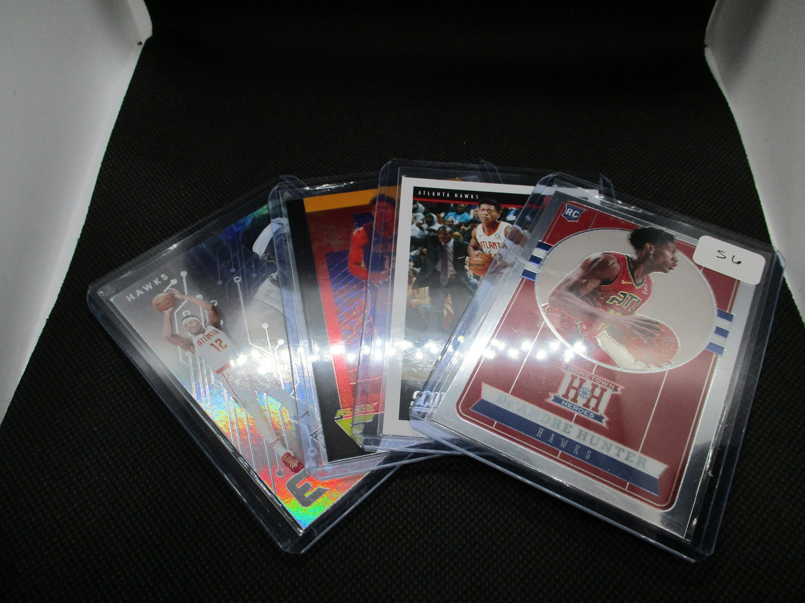 De'Andre Hunter Card Lot (1 of 1)