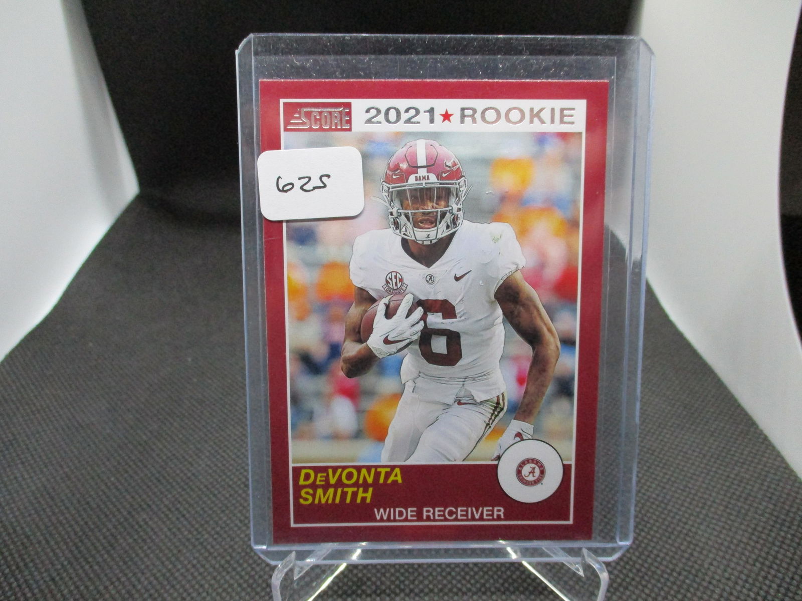 DeVonta Smith Score Rookie: Football Card