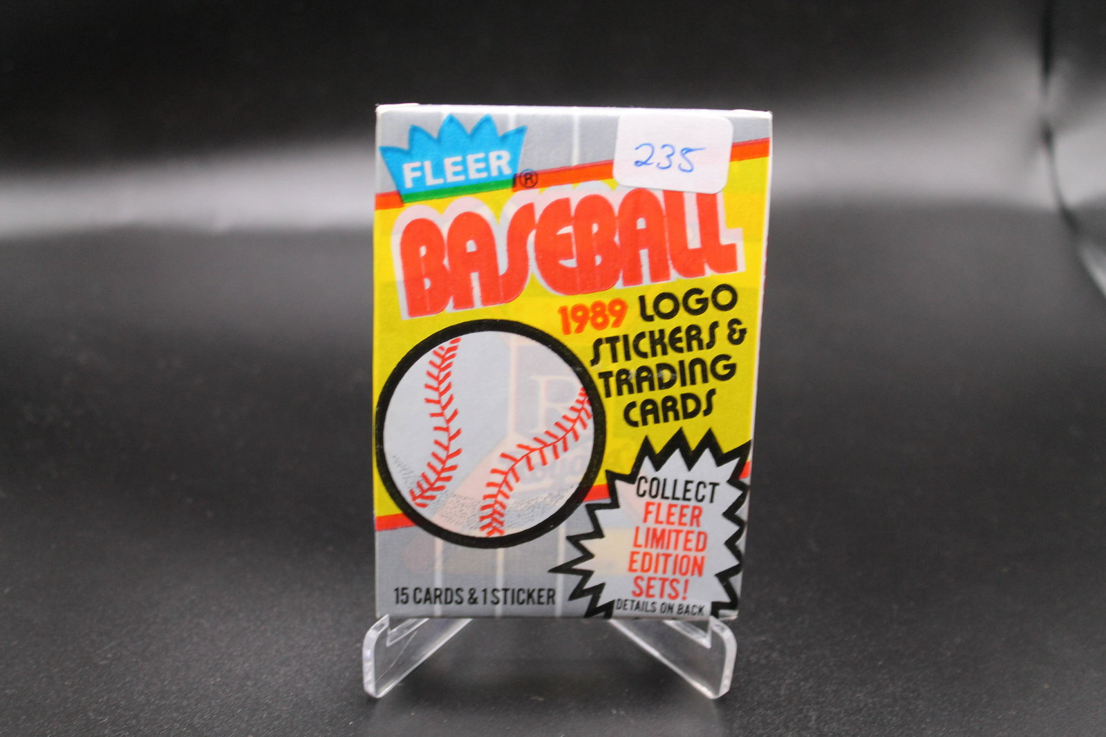 1989 fleer baseball sealed pack (1 of 1)
