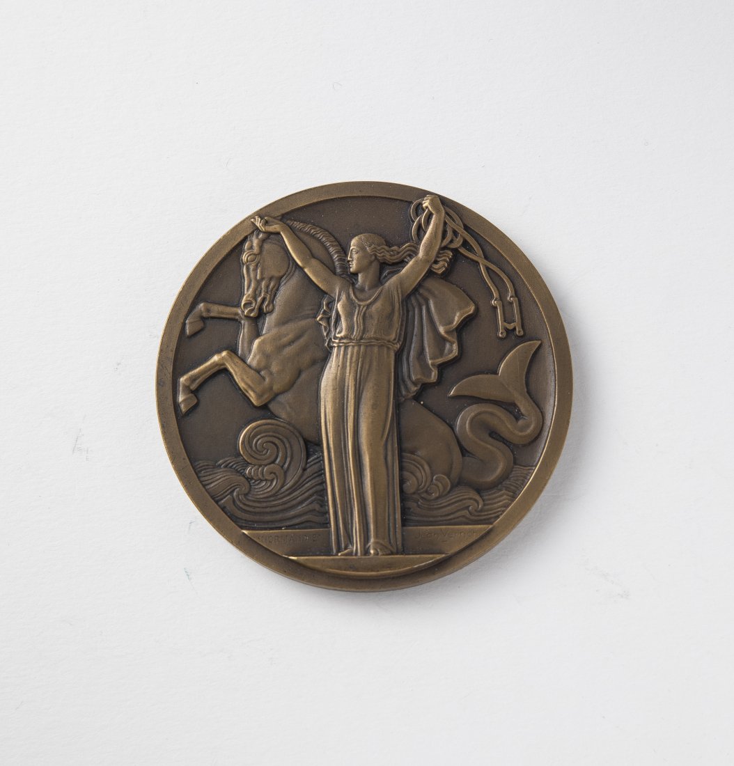 1935 Normandie Ship Solid Bronze Medal (1 of 2)