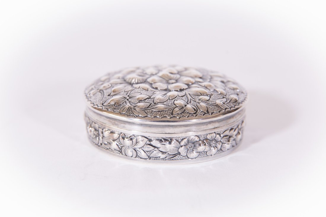 1884 Howard & Co Sterling Silver Repousse Floral Lidded Box (1 of 7)