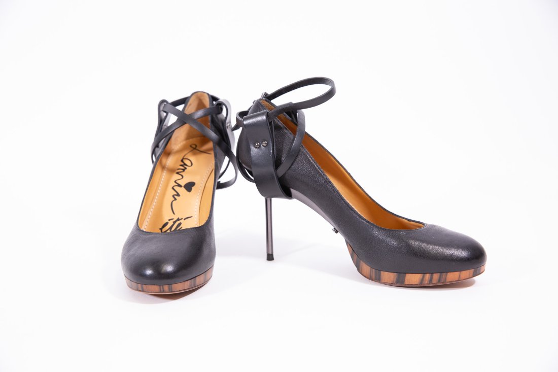 Lanvin Black Pumps (1 of 6)