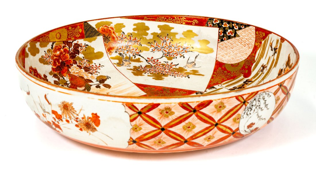 Early 20th Century Large Japanese Kutani Bowl (1 of 7)