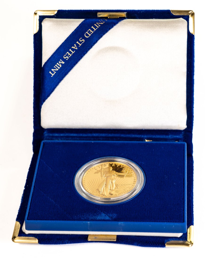1986 United States 1ozt Proof Gold Eagle in Packaging (1 of 4)