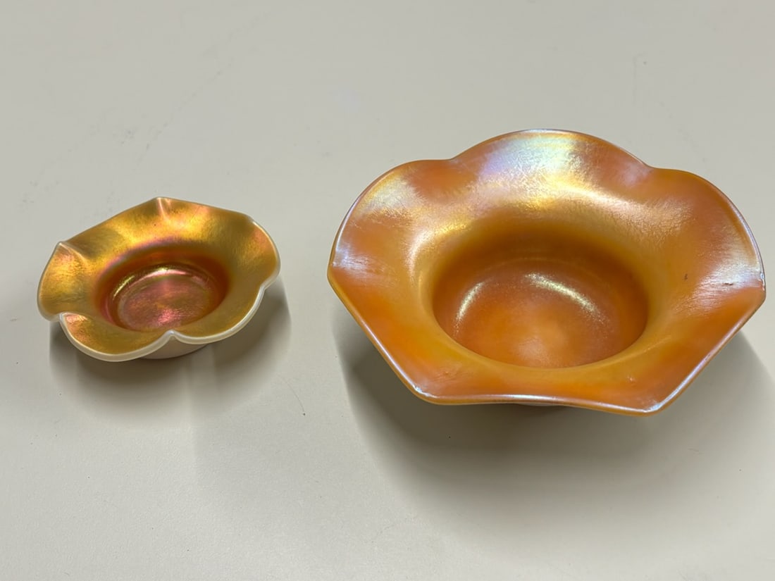 Two (2) Steuben Aurene Calcite Glass Bowls (1 of 16)