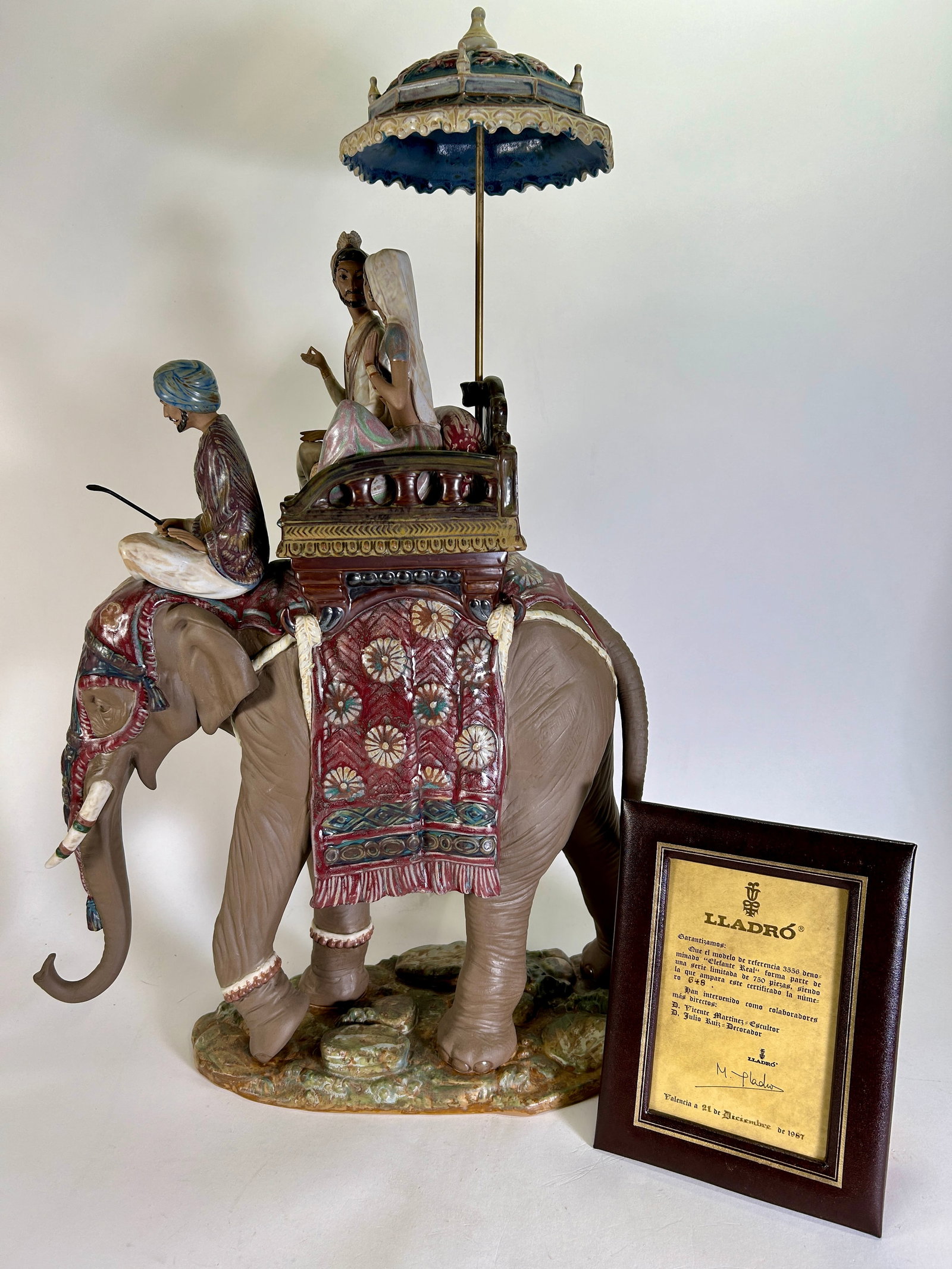Lladro "Elefante Real" "Road To Mandalay" Porcelain Sculpture (1 of 5)