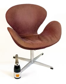Arne Jacobsen Style Swan Chair