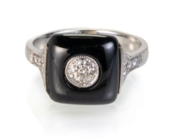 18k White Gold Onyx and Diamond Ring