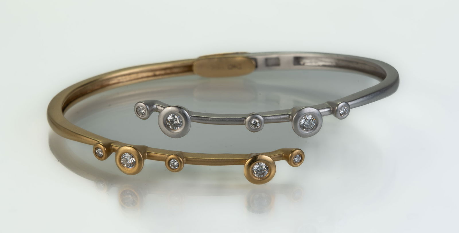 David Melnick 18k Two-Tone Cono Diamond Bangle Bracelet (1 of 5)
