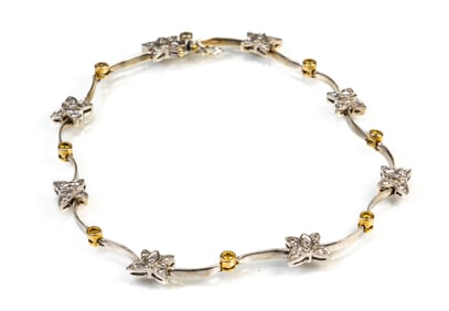18k White Gold Diamond Butterfly Bracelet