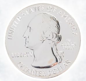 2015 Fort McHenry Five Ounce 999 Silver Quarter Medal