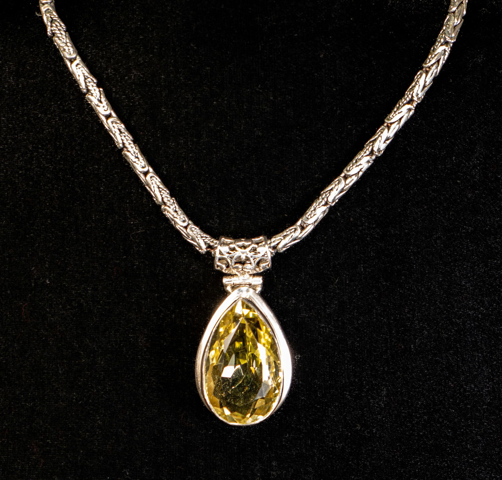 Sterling Silver & Quartz Pendant Necklace (1 of 8)