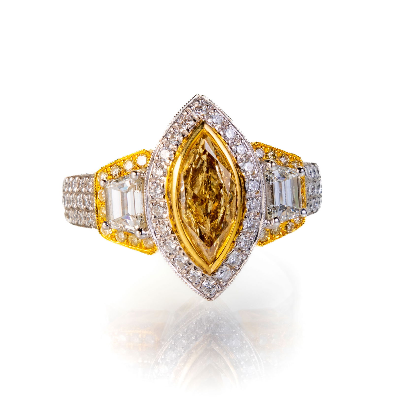 18k Gold & Yellow Diamond Ring (1 of 5)