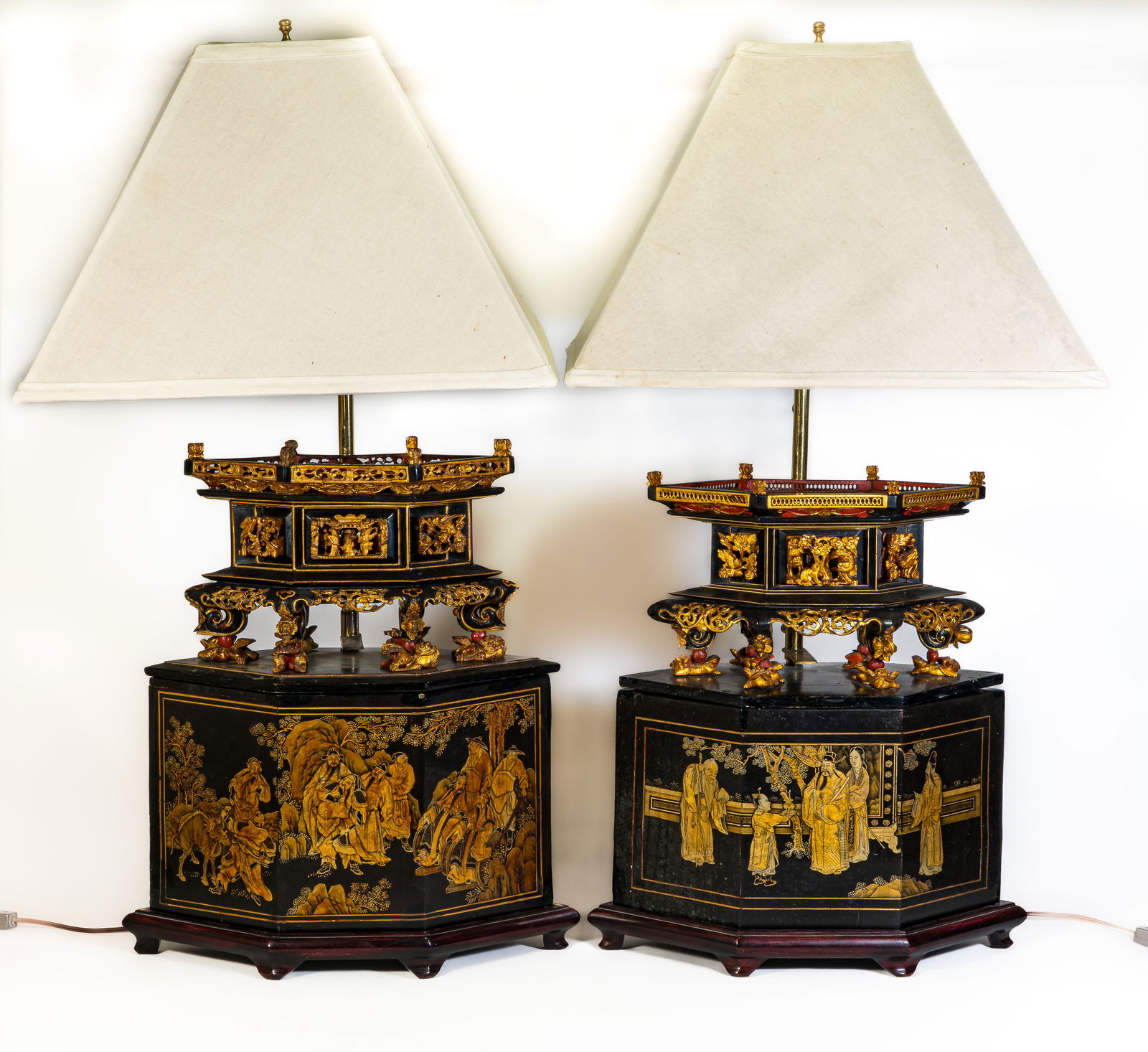 Two Chinese Gilt Lacquer and Wood Chanab Offering Box Lamps (1 of 14)