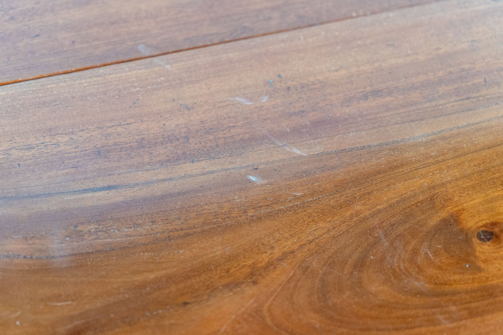 Sheraton-style Drop Leaf Table - 12