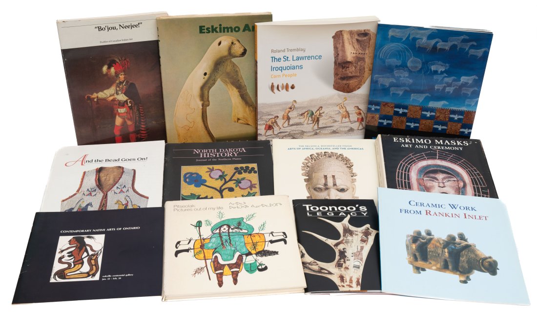 [INUIT] LOT OF 12 VOLUMES SOLD TOGETHER (1 of 5)