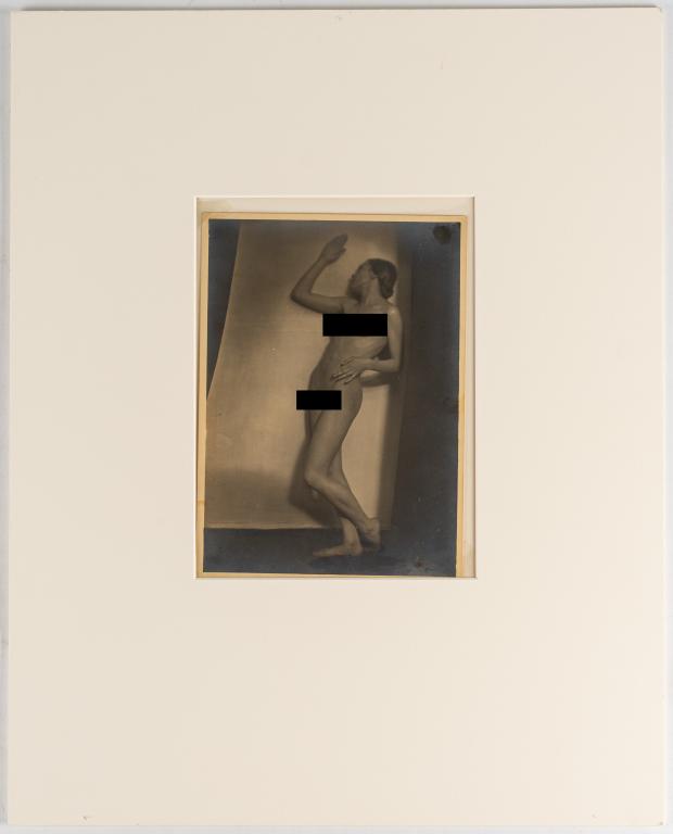 [PRINTS] KRULL, GERMAINE. BERTHE KRULL. 1923: KRULL, GERMAINE. BERTHE KRULL, NUDE. Berlin, 1923. Silver print photograph. 23 x 16.5 cm. *Additional images and detailed condition reports are available upon request.