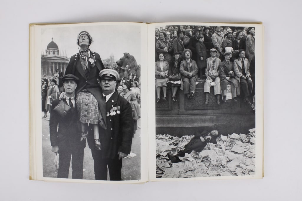 [CARTIER-BRESSON, HENRI] LOT OF 2 SOLD TOGETHER: CARTIER-BRESSON, HENRI. A lot of 2 volumes sold together. Both generally good condition, various imperfections: spines chipped/pieces lacking, joints splitting, etc. Including: THE EUROPEANS. PHOTOGRA