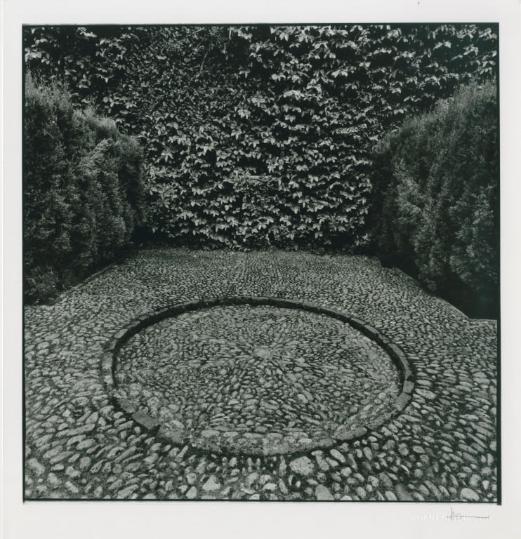 FONTCUBERTA / ZOLTAN. LOT OF 2 SOLD TOGETHER: FONTCUBERTA / ZOLTAN. A lot of 2 silver prints sold together. Both generally very good condition, various imperfections. Including: Fontcuberta, Joan. [Untitled.] 1978. Circular stone mosaic. Signed i