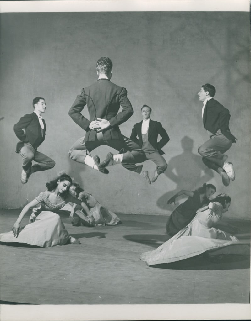 HALSMAN, P. MARTHA GRAHAM & DANCERS JUMPING. 1946: Halsman, Philippe. JUMP; MARTHA GRAHAM, 1946. Silver print (32 x 28 cm). Dancers jumping, from Halsman's "Jump" series. Verso with Halsman's copyright stamp, caption "Martha Graham" and date in pencil