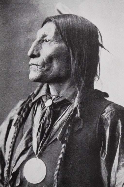 GRINNELL, GEORGE BIRD. INDIANS OF TO-DAY. 1900 (1 of 5)