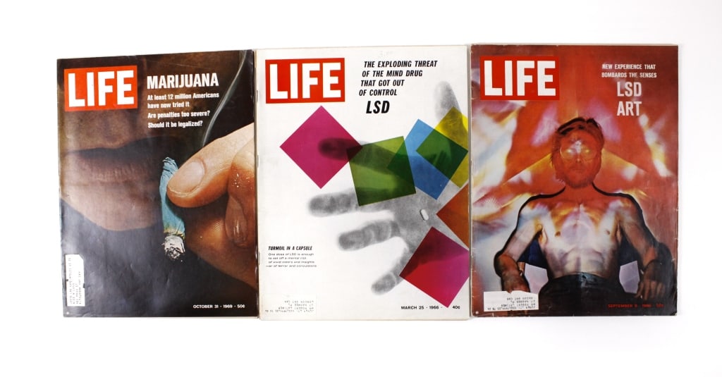 [LIFE MAGAZINE] LOT OF 3 VOLUMES TOGETHER. 1966-9 (1 of 4)