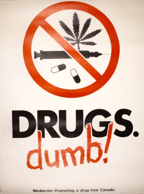 [POSTER] DRUGS. DUMB! MEDIACOM, CANADA (1 of 2)