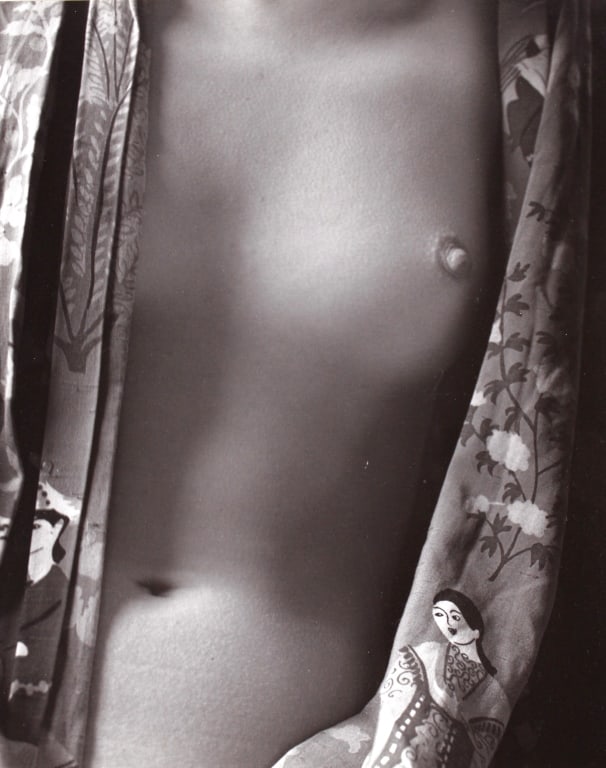THERRIEN, JEAN ELLEN. NUDE TORSO. 1980: THERRIEN, Jean Ellen. NUDE TORSO. 1980. Vintage toned gelatin silver print. Mounted in archival mat, signed in pencil on the mat recto beneath print. Mat verso with label of Photocollect (New York), w